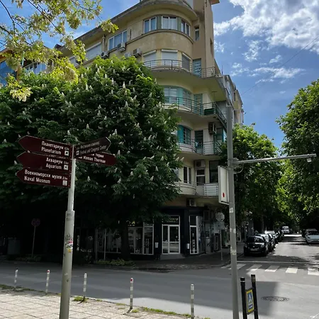 Glarus With Infinity Sea View Daire