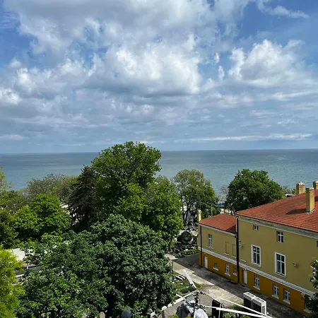 Daire Glarus With Infinity Sea View *