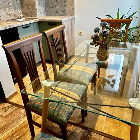 דירה Glarus With Infinity Sea View *