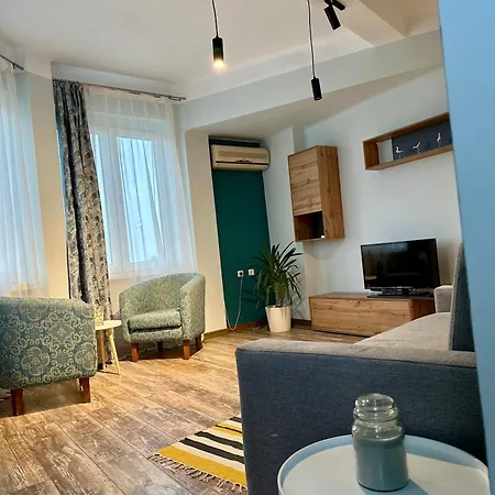 Апартаменты Glarus With Infinity Sea View