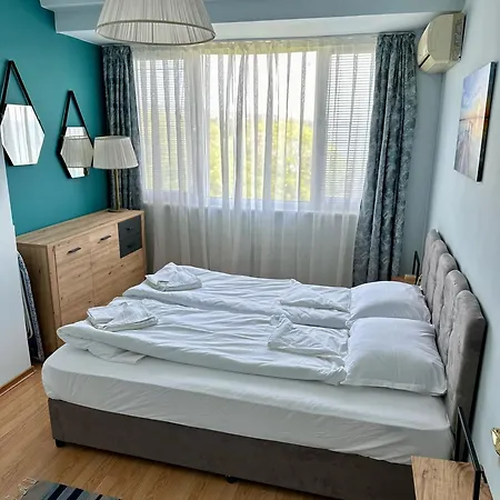 Апартаменты Glarus With Infinity Sea View *