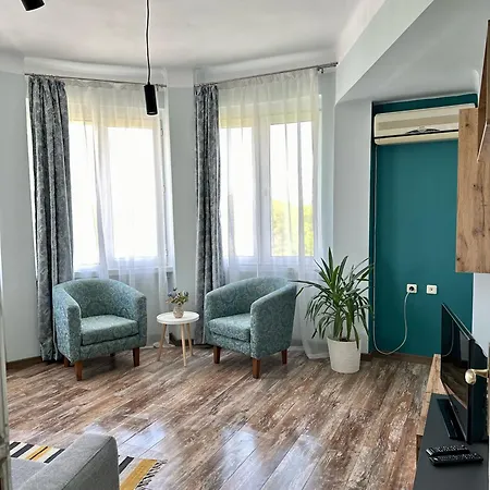 Glarus With Infinity Sea View شقة