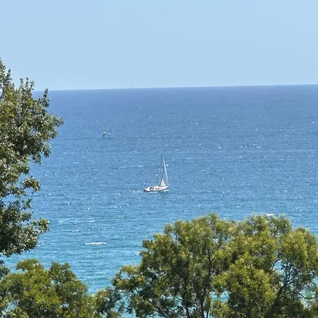 Glarus With Infinity Sea View Daire Varna