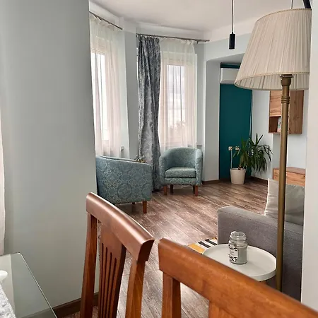 Glarus With Infinity Sea View فارنا