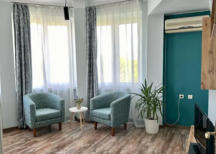 Glarus With Infinity Sea View Apartment