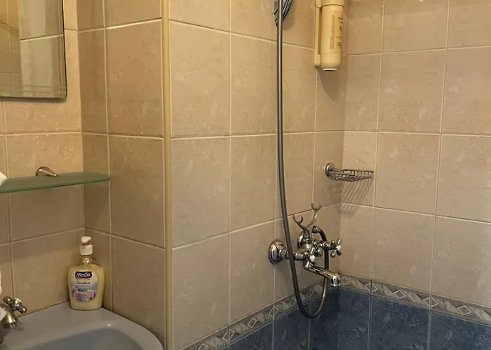 Glarus With Infinity Sea View *